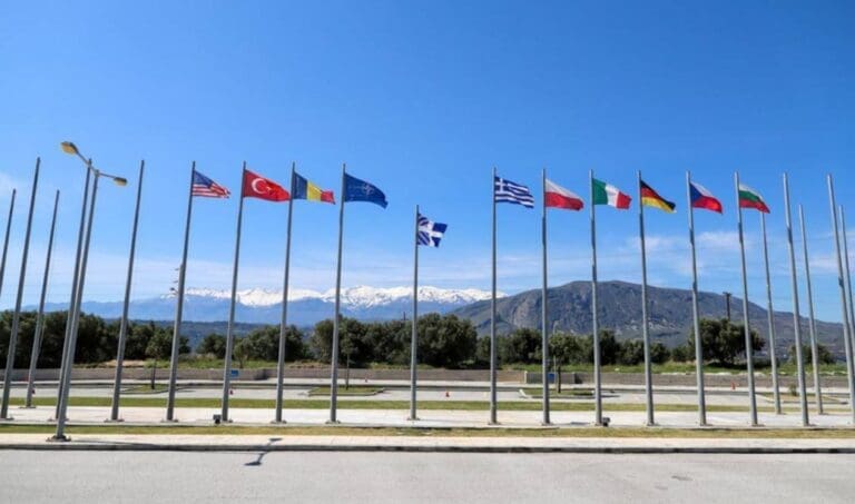 ΑΜΕΡΙΚΑΝΙΚΕΣ ΒΑΣΕΙΣ